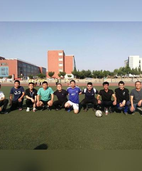励志任务语录摘抄，挑战自我，勇攀高峰