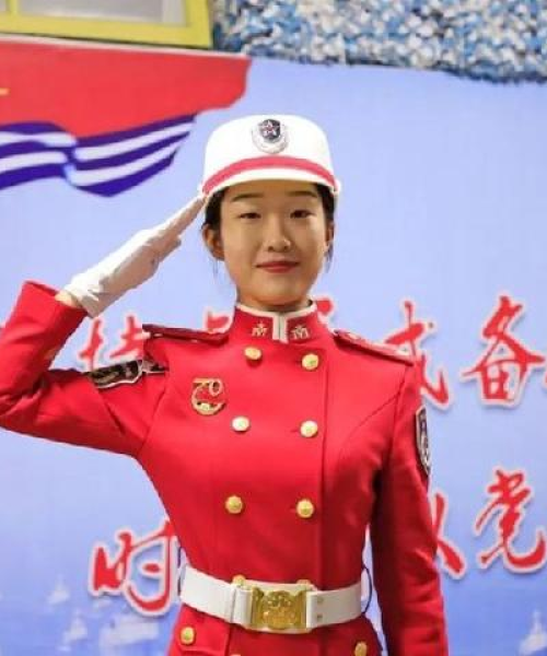 海军女兵早上问候图片最新报道
